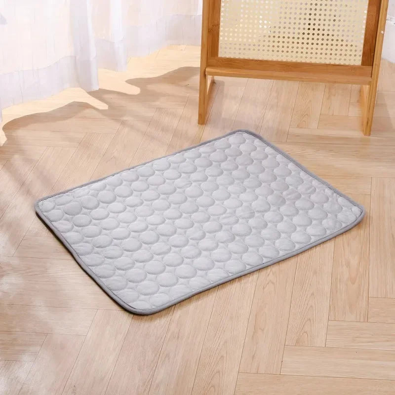 Koelmat Hond Ice Silk – Ademend Zomerbed Lichtgewicht