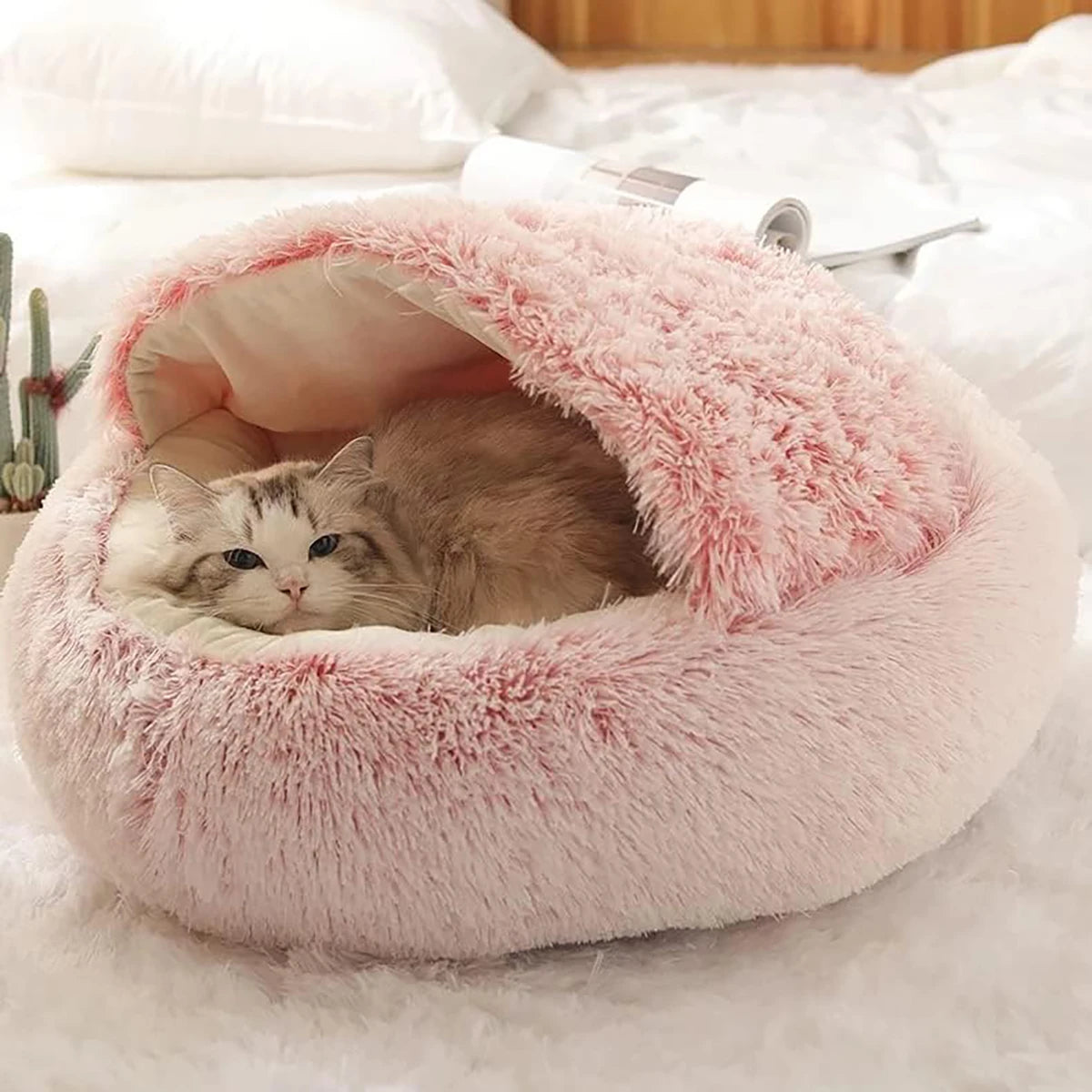 Pluizig Doughnut Kattenbed met Hoed – Zacht & Warm voor Kleine Huisdieren