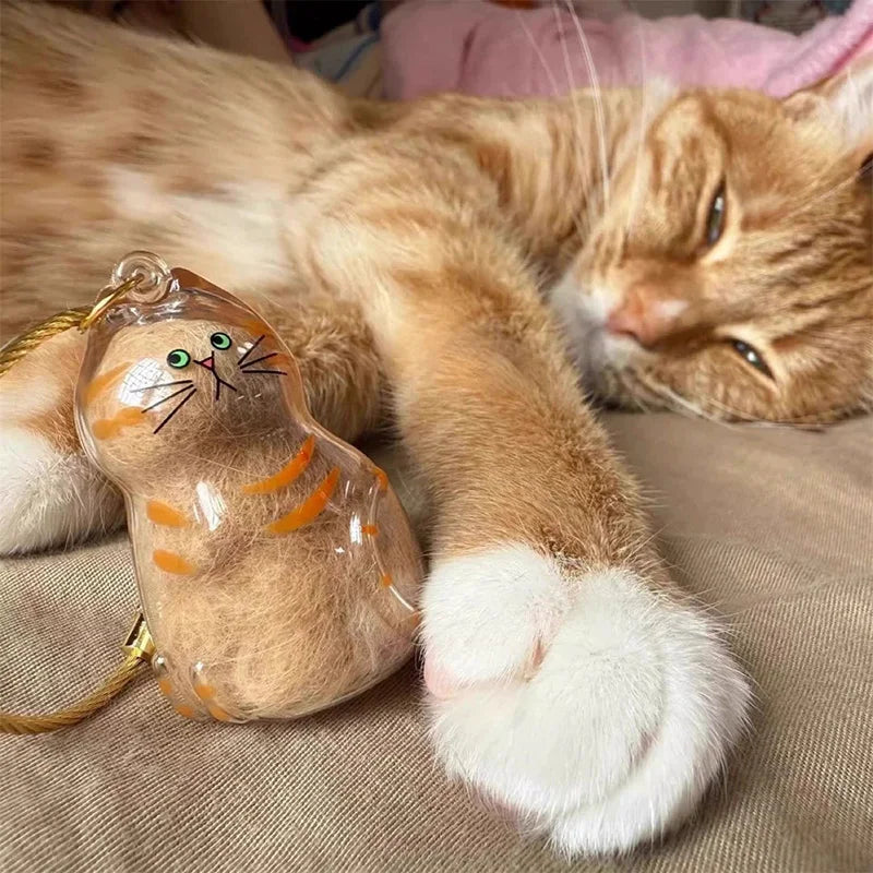 PawRemembrance – Kattenvormige Herdenkings Sleutelhanger met Haarbewaarcontainer