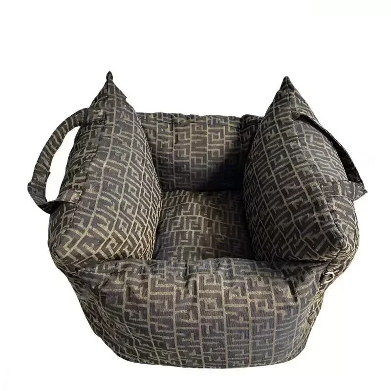 Dog Car Kennel – Afneembare en Wasbare Huisdierkennel voor Herfst & Winter