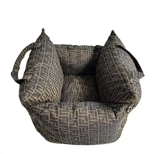 Dog Car Kennel – Afneembare en Wasbare Huisdierkennel voor Herfst & Winter